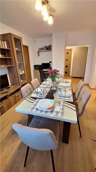 Apartament cu 4 camere decomandat, mobilat în Complex Studențesc