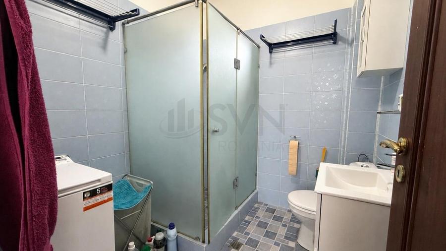 Apartament cu 3 camere decomandat, mobilat în Armeneasca