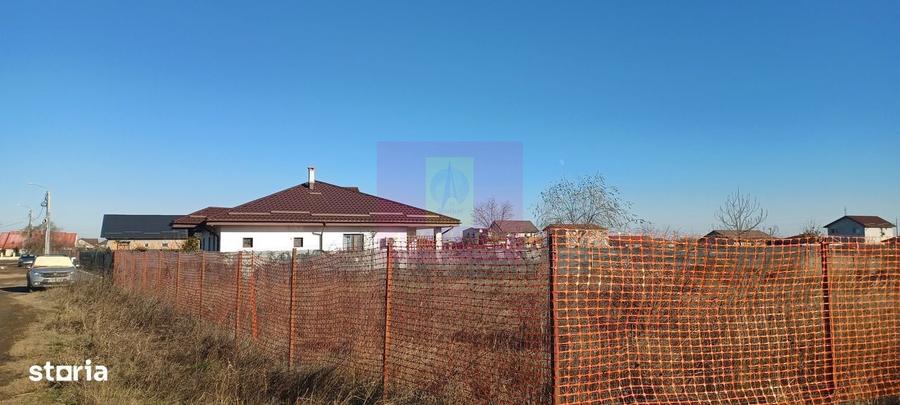 Spațiu comercial, în Săbăreni