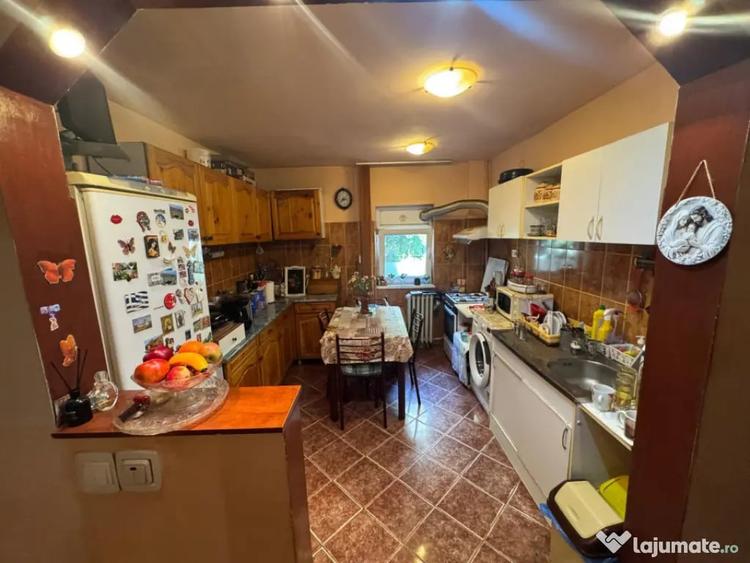 Apartament cu 2 camere semidecomandat în Brazda lui Novac