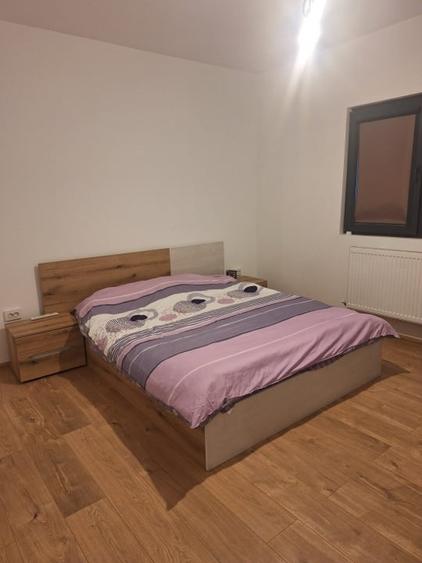 Casă individuală cu 6 camere cu Canalizare în Lumina