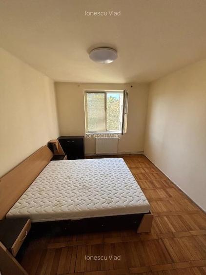 apartament cu 2 camere zona PTA 700 -CENTRAL la 400 euro - 2