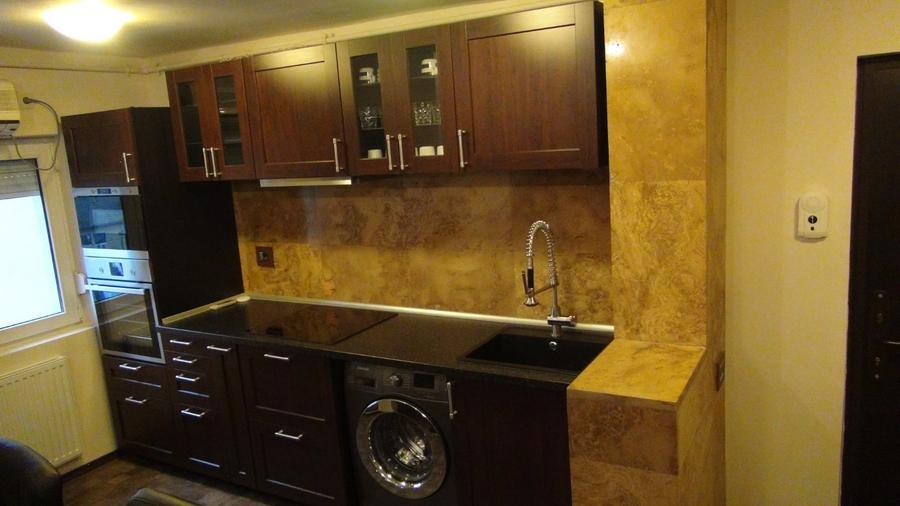 Apartament cu 3 camere semidecomandat, mobilat în 13 Septembrie