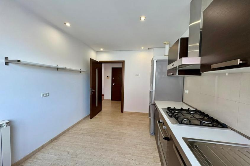 Apartament cu 4 camere decomandat, mobilat în Dorobanți