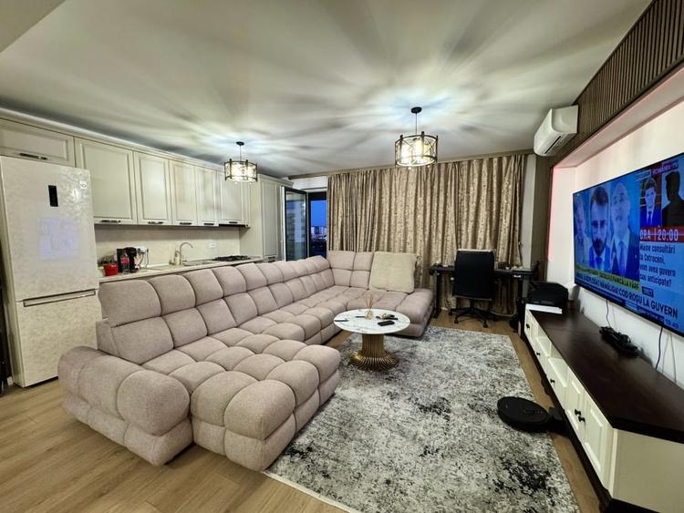 Apartament cu 2 camere decomandat, mobilat în Calea București