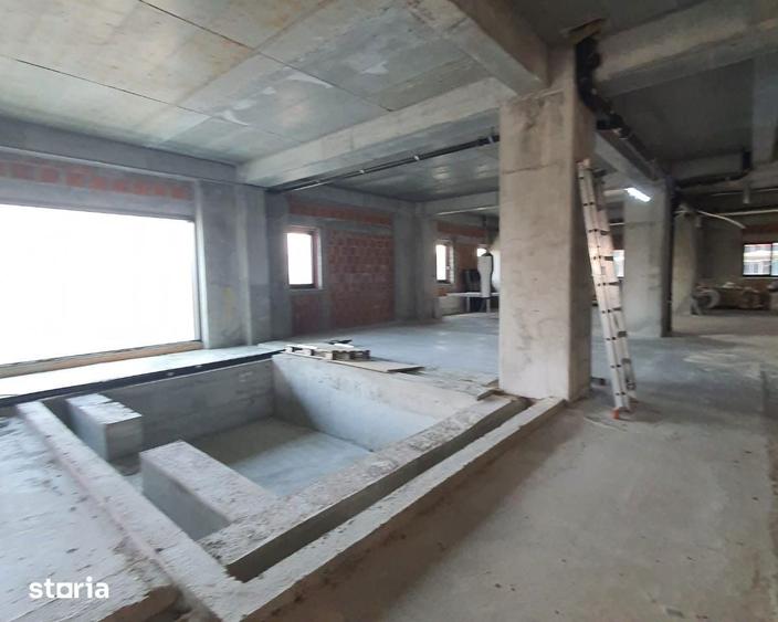 Spațiu comercial, de 450 mp, în Cișmigiu