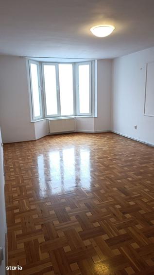 Casă cu 1 camere cu Teren 800 Mp în Zorilor