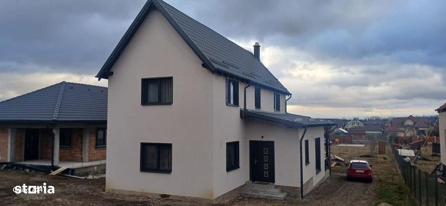 Casă cu 4 camere cu Teren 635 Mp în Central