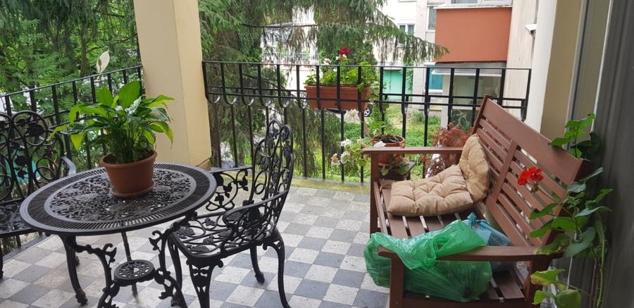 Apartament cu 5 camere decomandat, mobilat în Punctele Cardinale