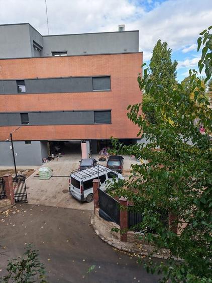 Apartament cu 2 camere semidecomandat, mobilat în Iancului