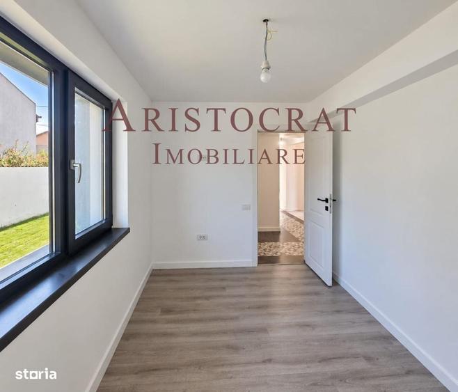 Casă cu 4 camere în Balotești