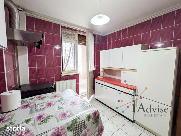 Apartament cu 3 camere decomandat în Sud