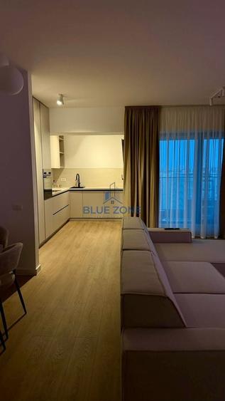 Apartament cu 3 camere în Drumul Taberei