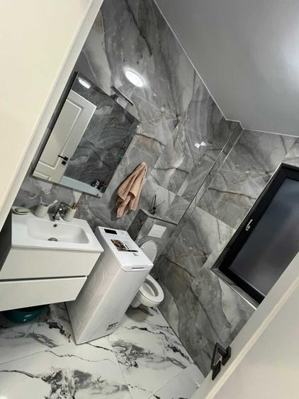 Apartament cu 2 camere decomandat în Giroc