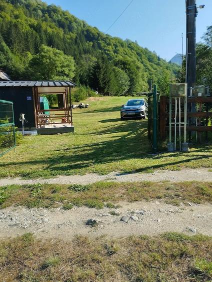 Teren de 2200 mp, în Voineasa