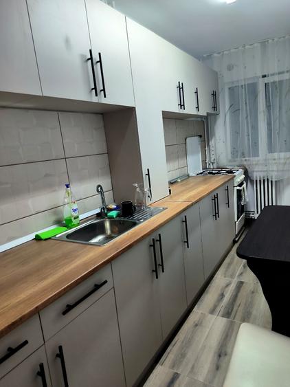 Apartament cu 2 camere decomandat în Florești