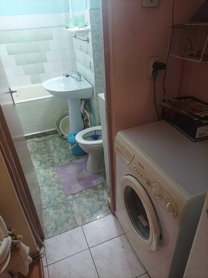 Garsonieră decomandată în Canta