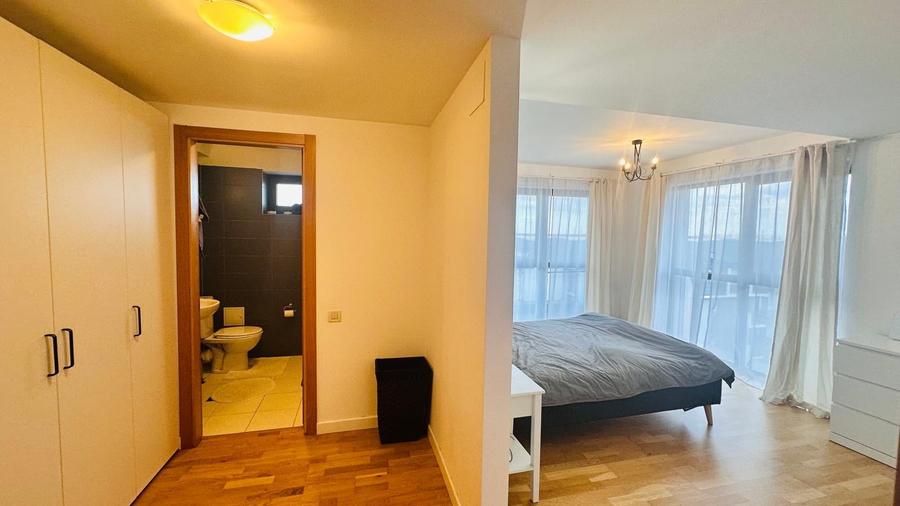 Apartament cu 3 camere semidecomandat, mobilat în Otopeni