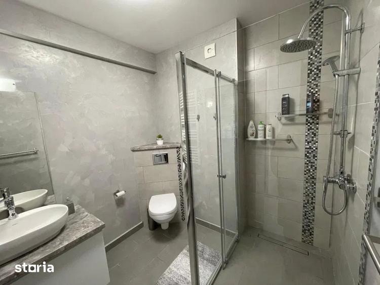 Apartament cu 2 camere decomandat în Livezeni
