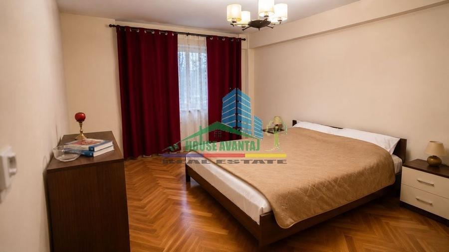 Apartament cu 3 camere decomandat în Ultracentral