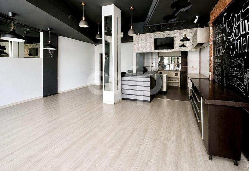 Spațiu comercial, de 72.290000915527 mp, în Ultracentral