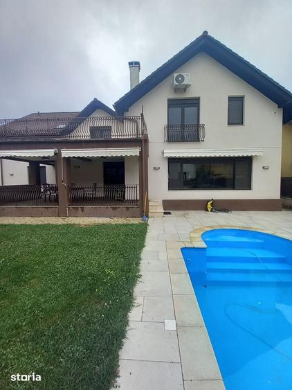 Casă cu 7 camere cu Teren 750 Mp în Cișmigiu