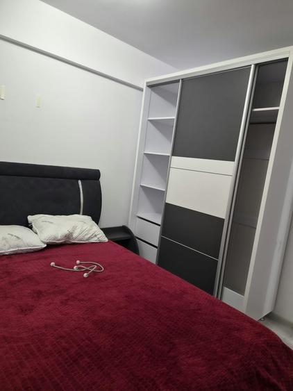 Apartament semidecomandat în Valea Adâncă