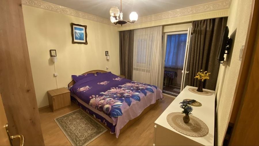 Apartament cu 3 camere decomandat în Faleza Nord