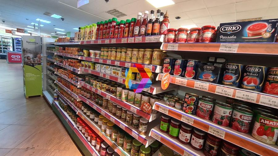Spațiu comercial, de 567 mp, în Florilor