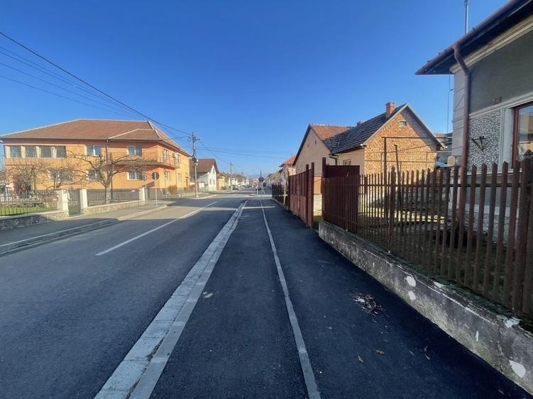Casă cu 4 camere în Central