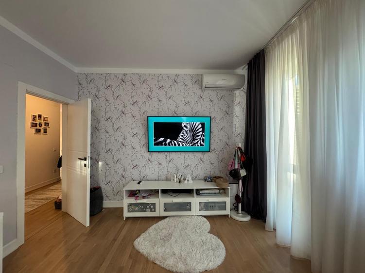 Casă individuală cu 4 camere cu Teren 300 Mp în Pipera