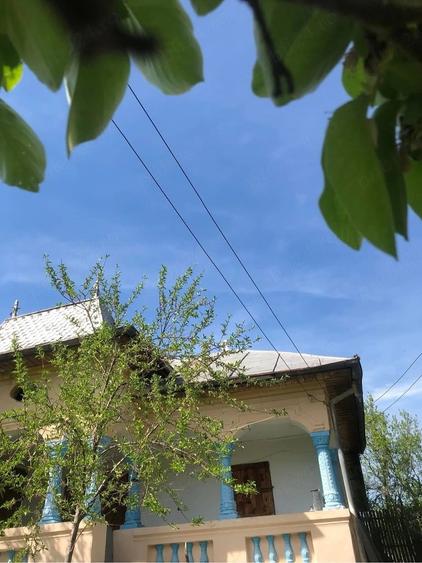 Casă în Lădești