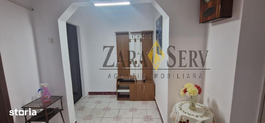Apartament cu 3 camere decomandat în Vest