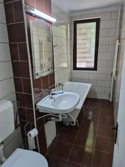 Garsonieră decomandată în Brâncoveanu