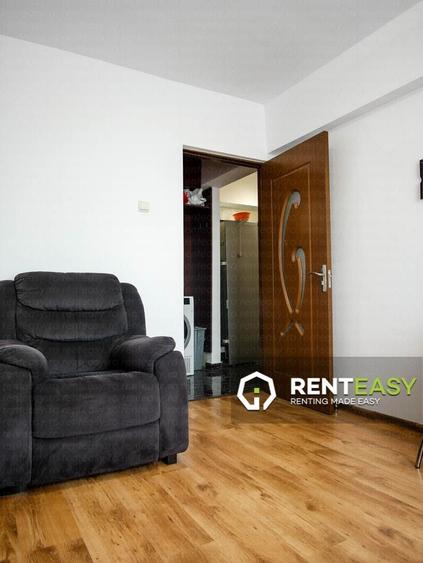Apartament cu 3 camere semidecomandat în Piața Unirii