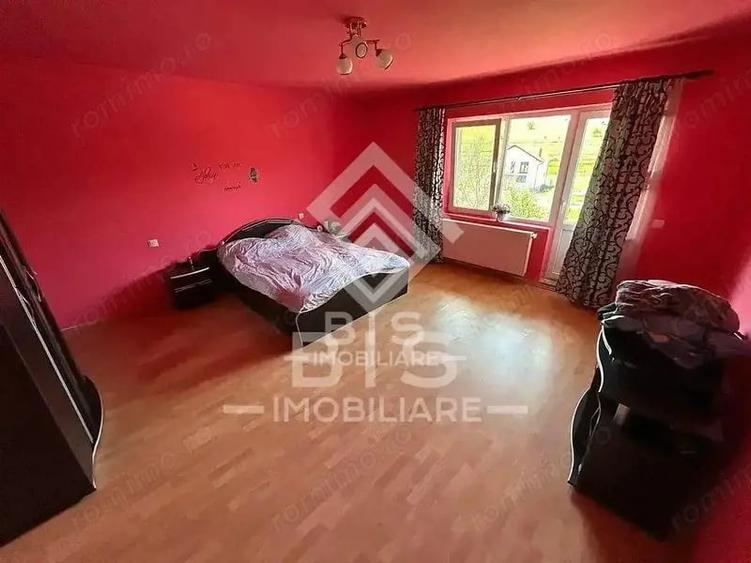 Casă cu 6 camere cu Teren 1000 Mp în Sud