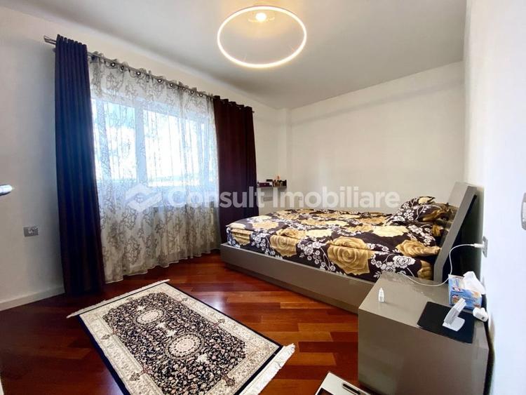 Apartament cu 2 camere semidecomandat, mobilat în Borhanci