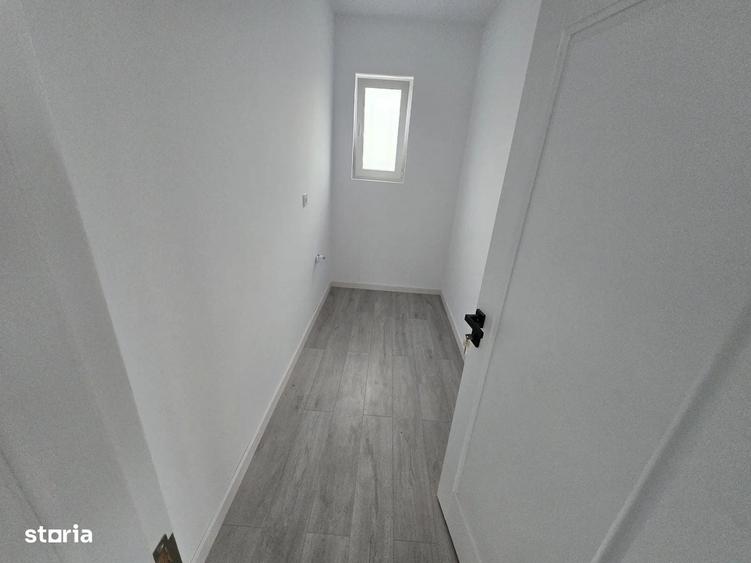 Casă cu 4 camere cu Teren 500 Mp în Unirii