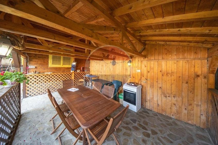 Casă individuală cu 3 camere cu Teren 214 Mp în Central