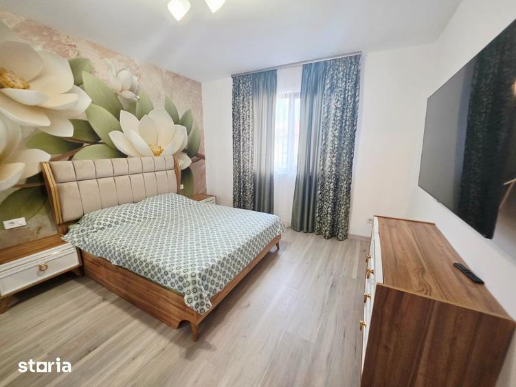 Casă cu 5 camere cu Teren 480 Mp în Păulești