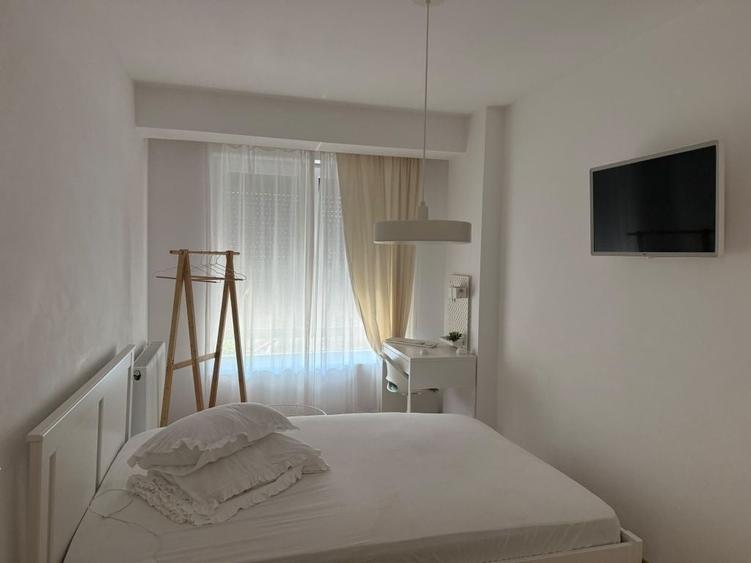 Apartament cu 2 camere decomandat în Tomis Plus