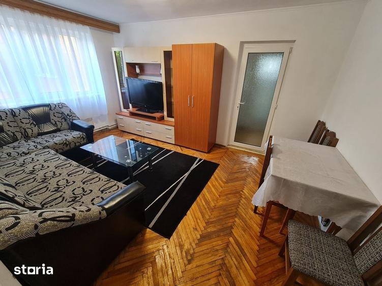 Apartament cu 2 camere semidecomandat în Central