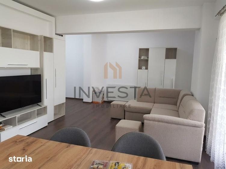 Apartament cu 4 camere semidecomandat în Între Lacuri