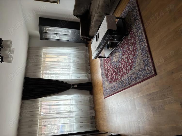 Casă cu 6 camere cu Teren 490 Mp în Vulcan