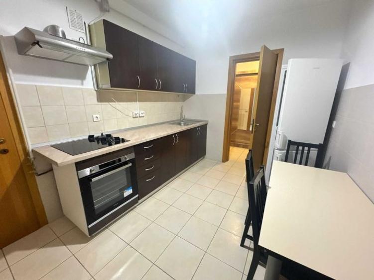 Apartament cu 2 camere semidecomandat, mobilat în Politehnica