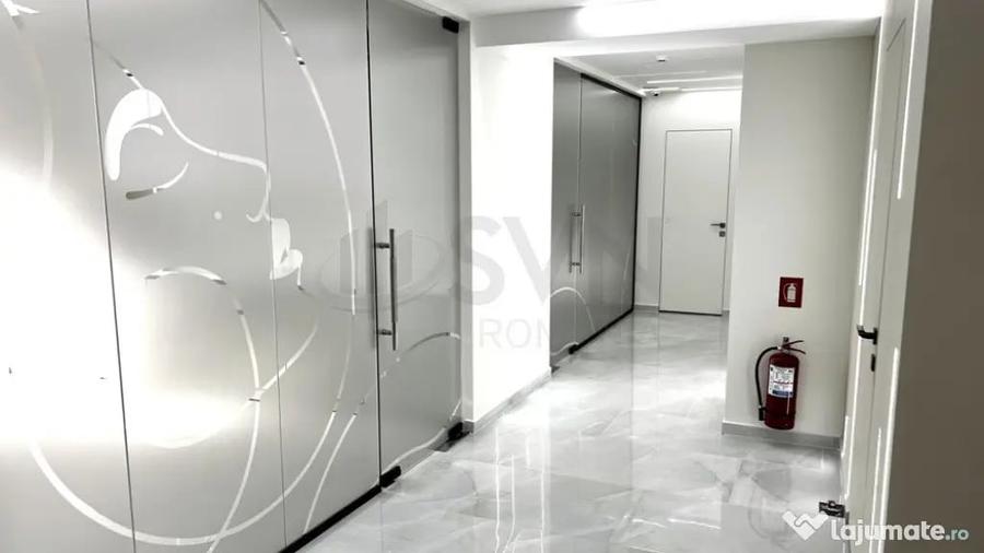 Spațiu comercial, de 120 mp, în Central
