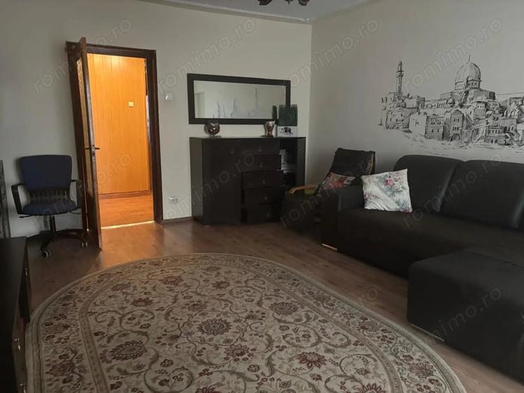 Apartament cu 3 camere decomandat în Unirii