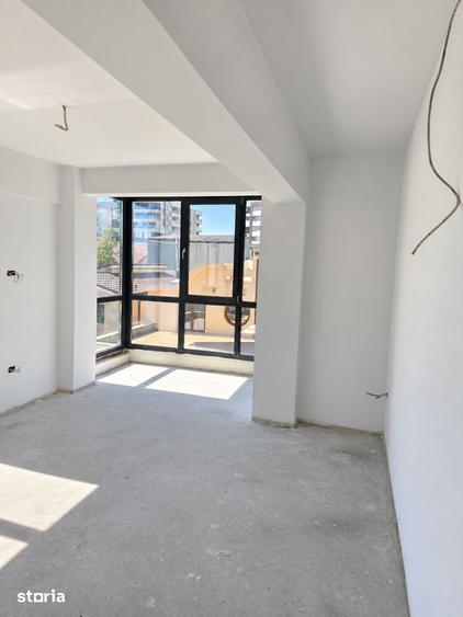 Apartament cu 2 camere decomandat în Tomis Plus