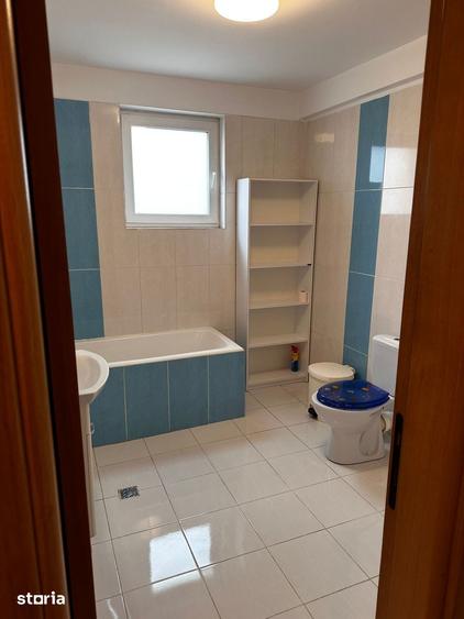 Casă cu 6 camere cu Teren 310 Mp în Apărătorii Patriei