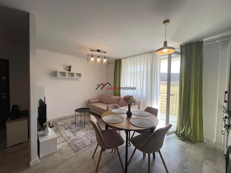 Apartament cu 2 camere semidecomandat, mobilat în Florești — fotografia 3